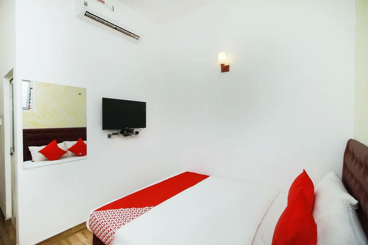 Oyo 270 Pavana Resort ネゴンボ 3*,